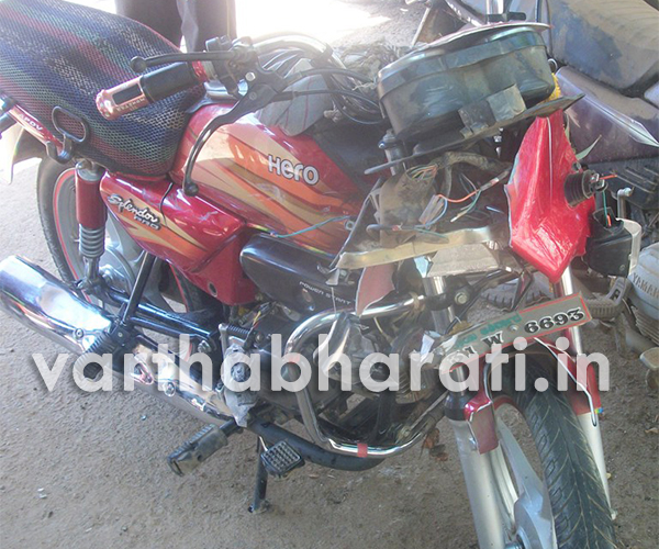 ಟ್ರ್ಯಾಕ್ಟರ್, ಬೈಕ್ ಢಿಕ್ಕಿ: ಬೈಕ್ ಸವಾರ ಮೃತ್ಯು